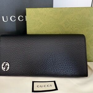 NEW Gucci Men’s Long Bifold Black Leather Wallet GG Logo Blue interior